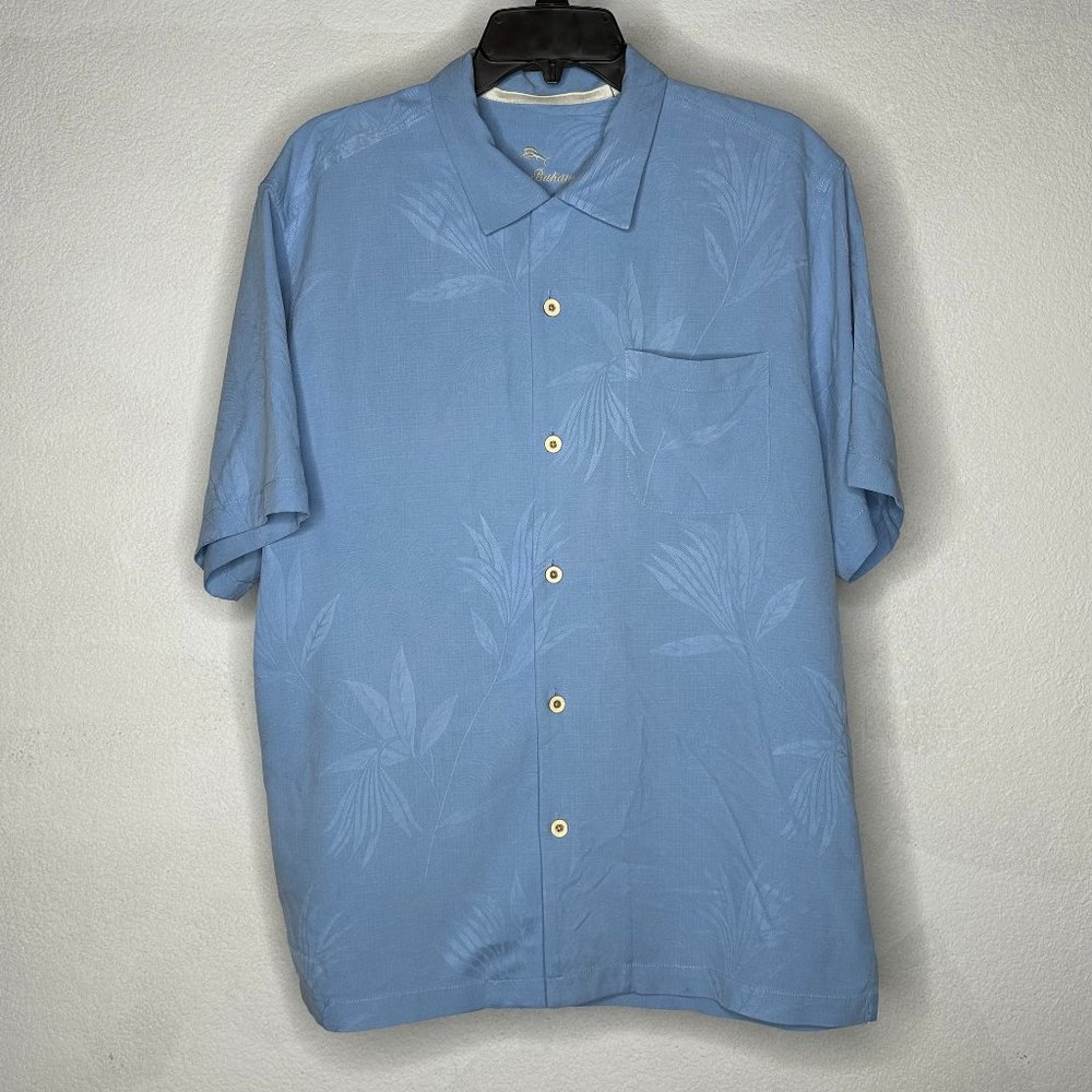 Tommy Bahama Mens Weekend Tropics 100% Silk Button Down Shirt Light Blue Medium